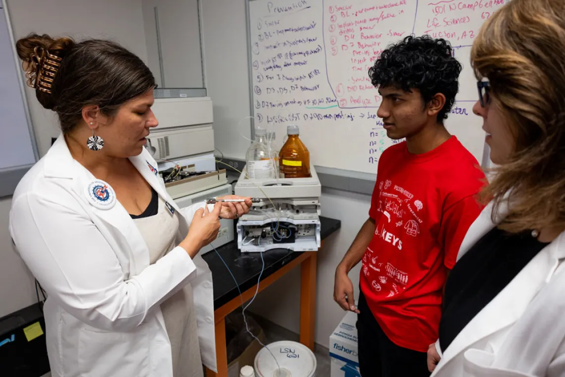 Tally Largent-Milnes explains research to her KEYS intern